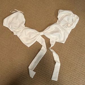 Medium: White tie back crop top. Super cute, perfect condition!
